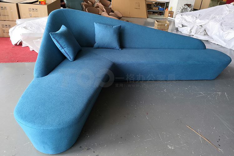 異形藍色布藝沙發.jpg